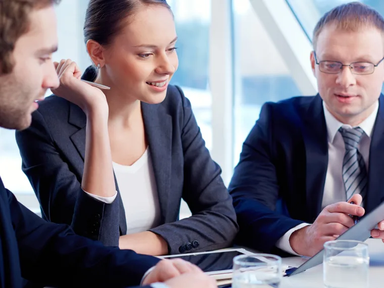 DialFox B2B sales team planning an outreach campaign