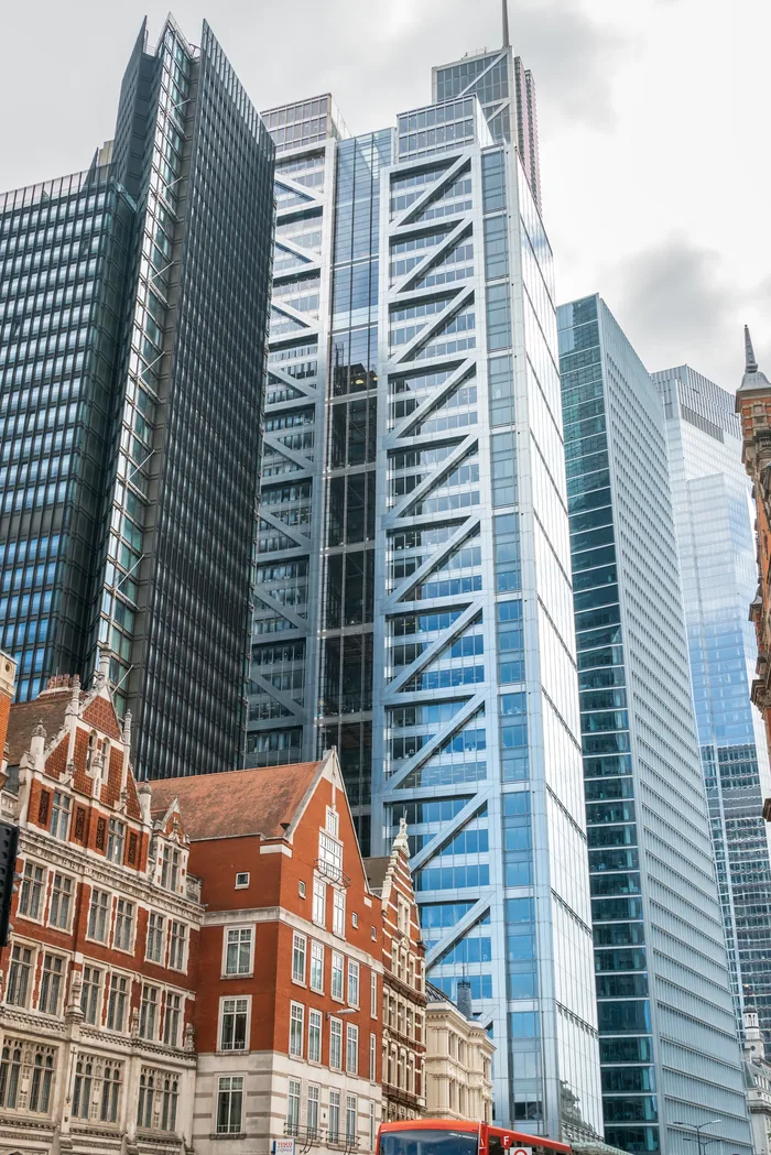 City of London financial district - B2B sales in the UK market