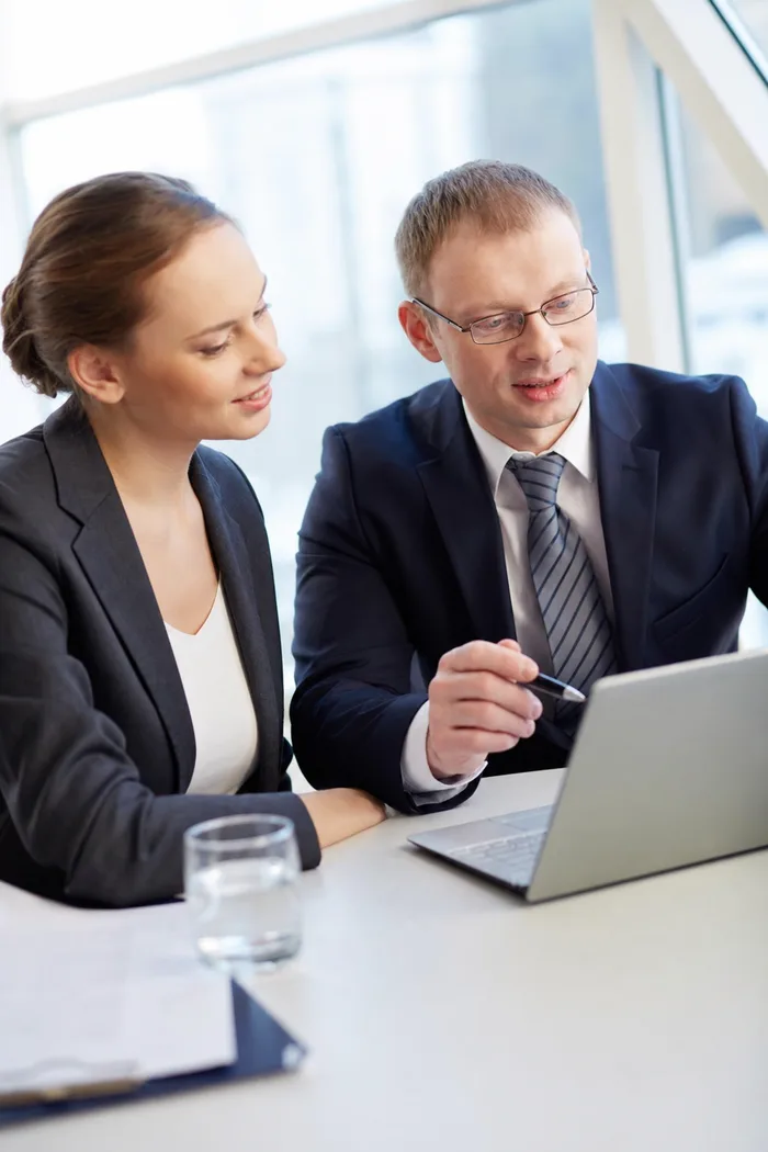 DialFox team handling vertriebs-outsourcing for B2B clients across European markets